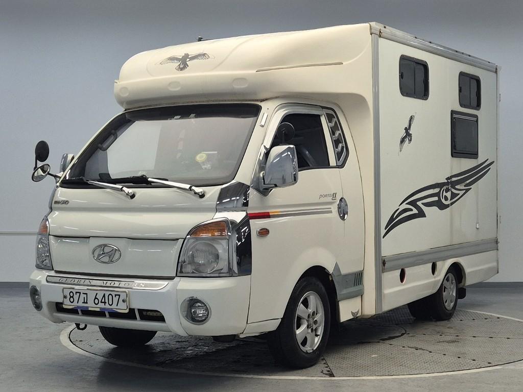 Hyundai Porter II City Van Long Wheelbase Super Cab 2
