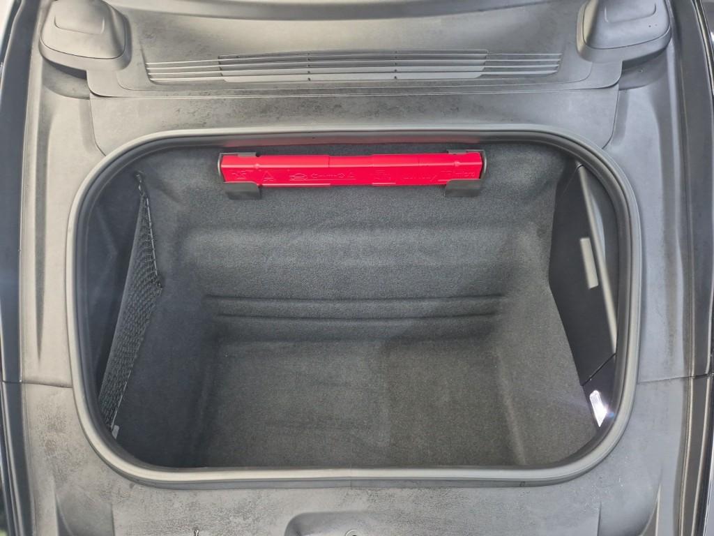 Porsche Carrera 911 992 6