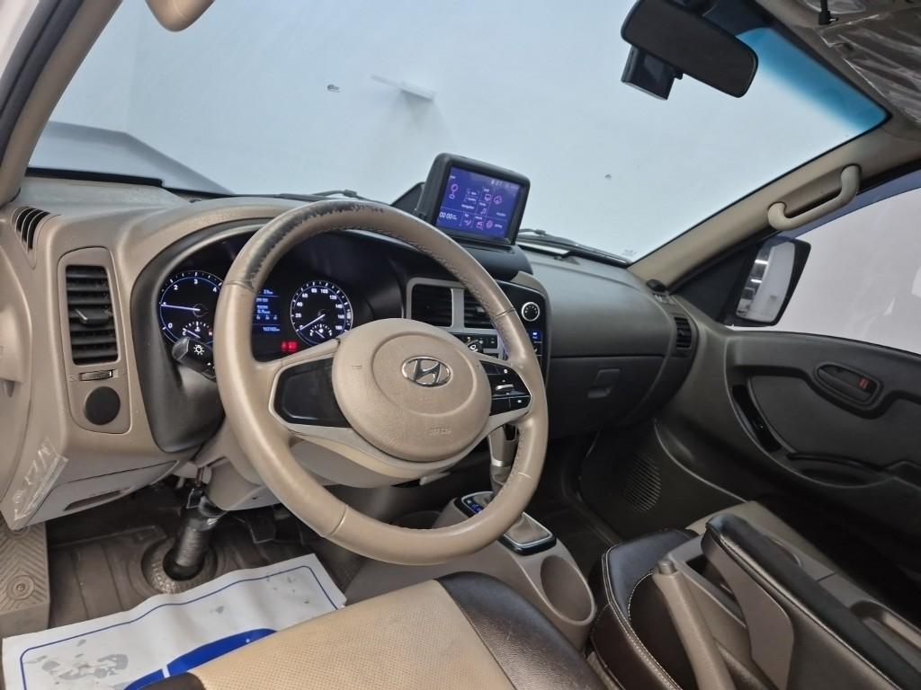 Hyundai Porter II Electric Wing body Long Wheelbase Super Cab 7