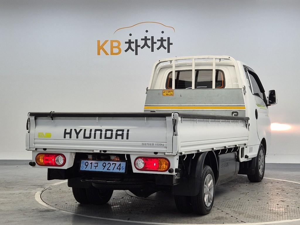 Hyundai Porter II Electric Premium Special Electric Cargo 4