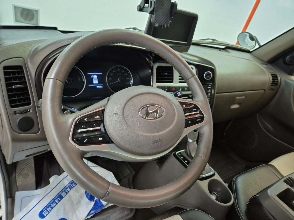 Hyundai Porter II Electric Premium Special Electric Cargo 9