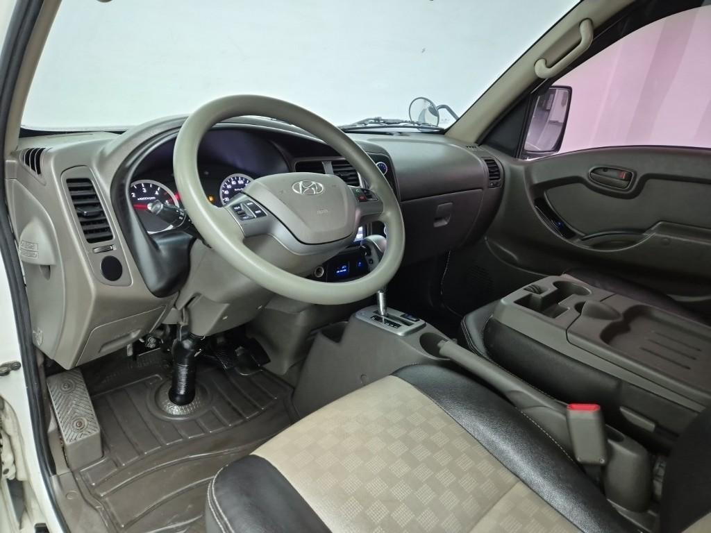 Hyundai Porter II Powergate Fixed Floor Powergate Super Cab 7