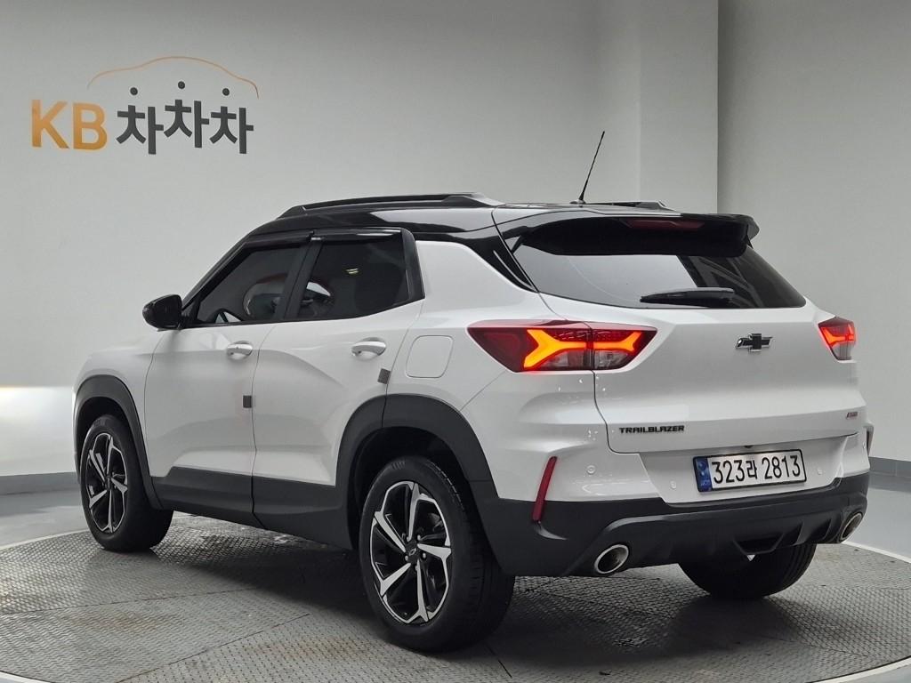Chevrolet Trailblazer 2023 photo 2