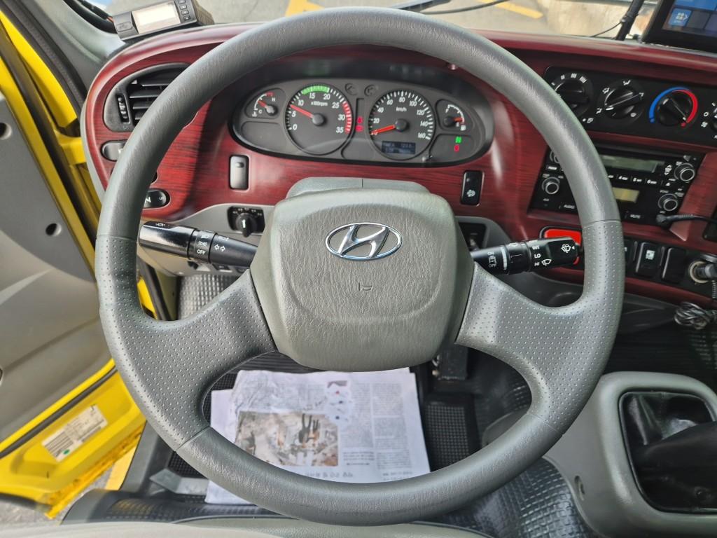 Hyundai New 9