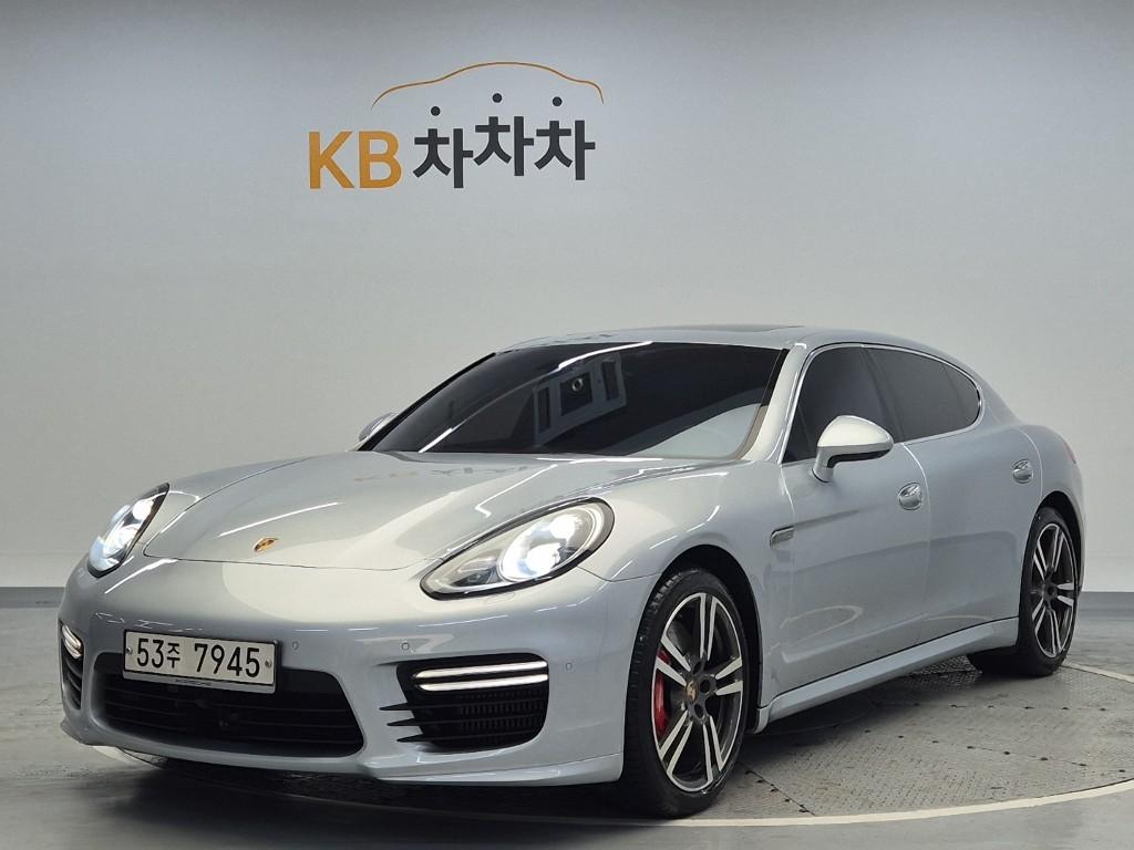 PORSCHE Panamera 4.8 Turbo
