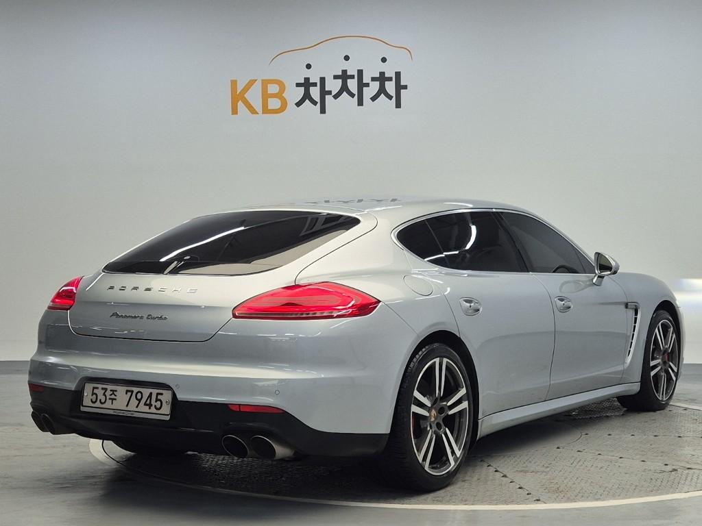 PORSCHE Panamera 4.8 Turbo