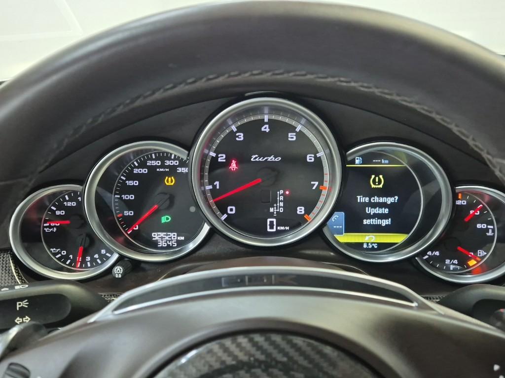 PORSCHE Panamera 4.8 Turbo