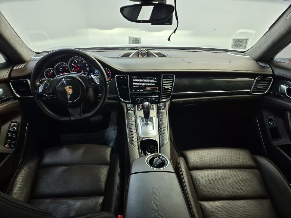 PORSCHE Panamera 4.8 Turbo