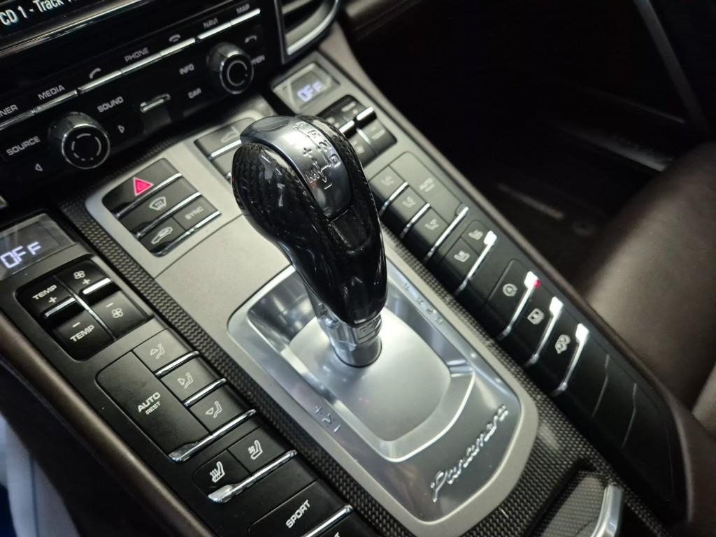 PORSCHE Panamera 4.8 Turbo