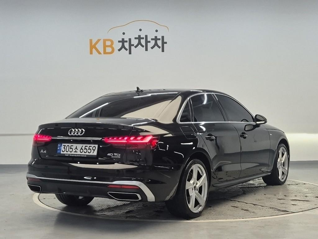 Audi A4 2022 photo 3