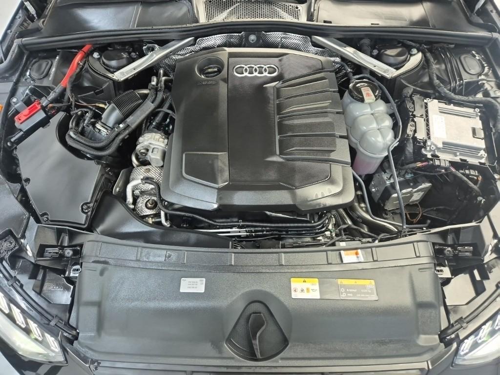 Audi A4 2022 photo 5
