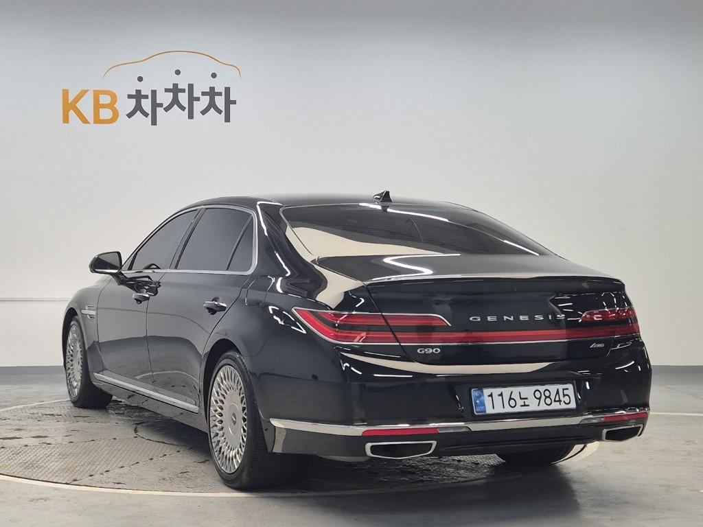 Genesis G90 Prestige 3.8 GDi AWD 3