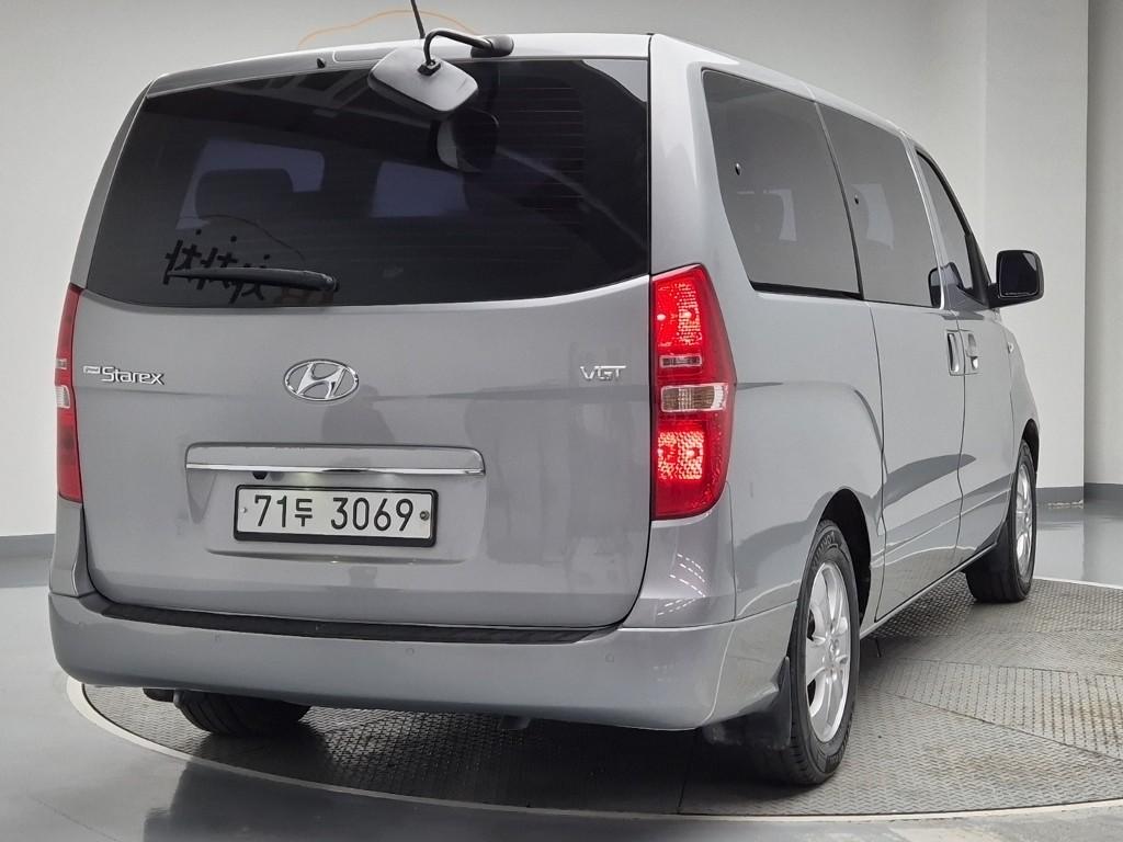 Hyundai Starex Grand Smart 2.5 WGT/ VGT Wagon M/ T 4