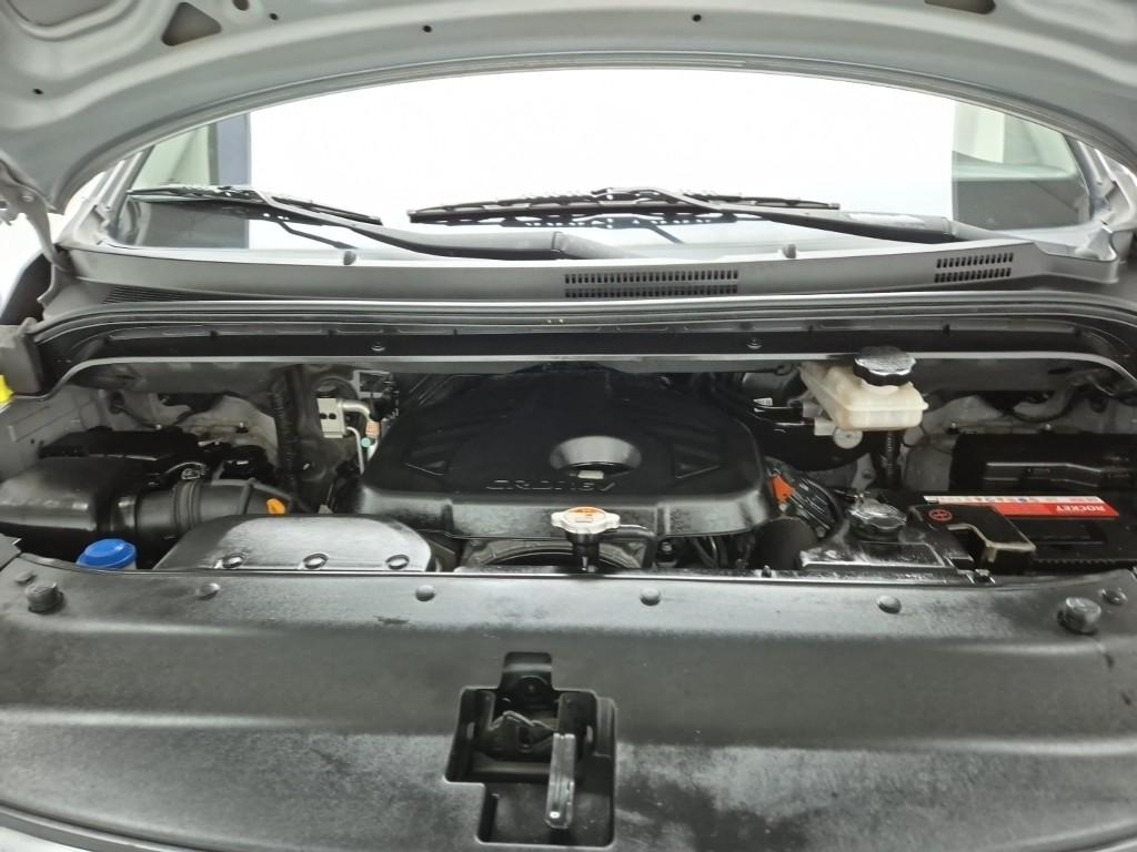 Hyundai Starex Grand Smart 2.5 WGT/ VGT Wagon M/ T 6