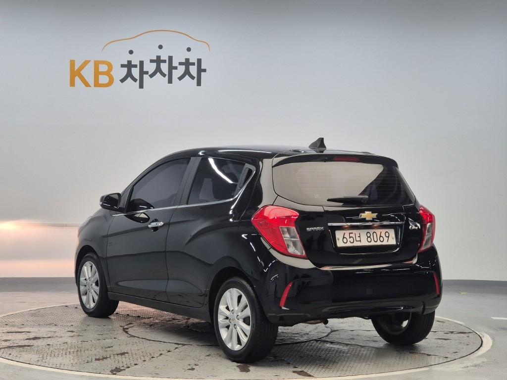 Chevrolet Spark 2018 photo 2