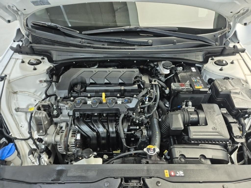 Hyundai Avante CN7 Inspiration Smart Stream 1.6 Gasoline — фото 5