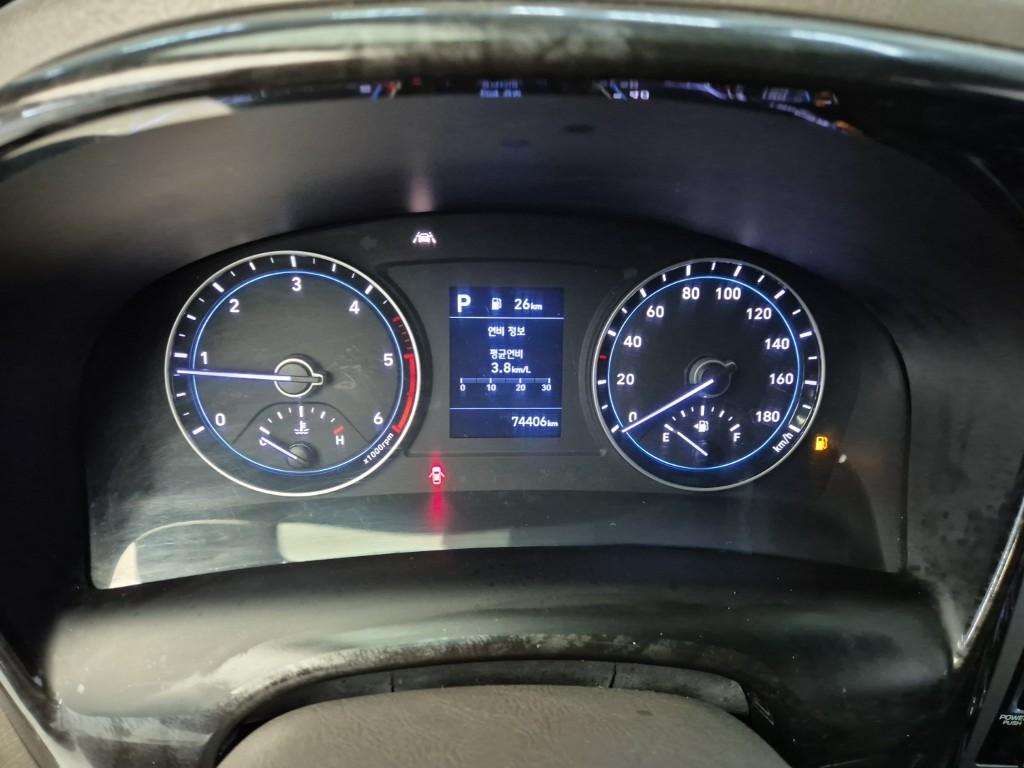 Hyundai Porter II Super Cab Fixed Floor Long Wheelbase Super Cab 6