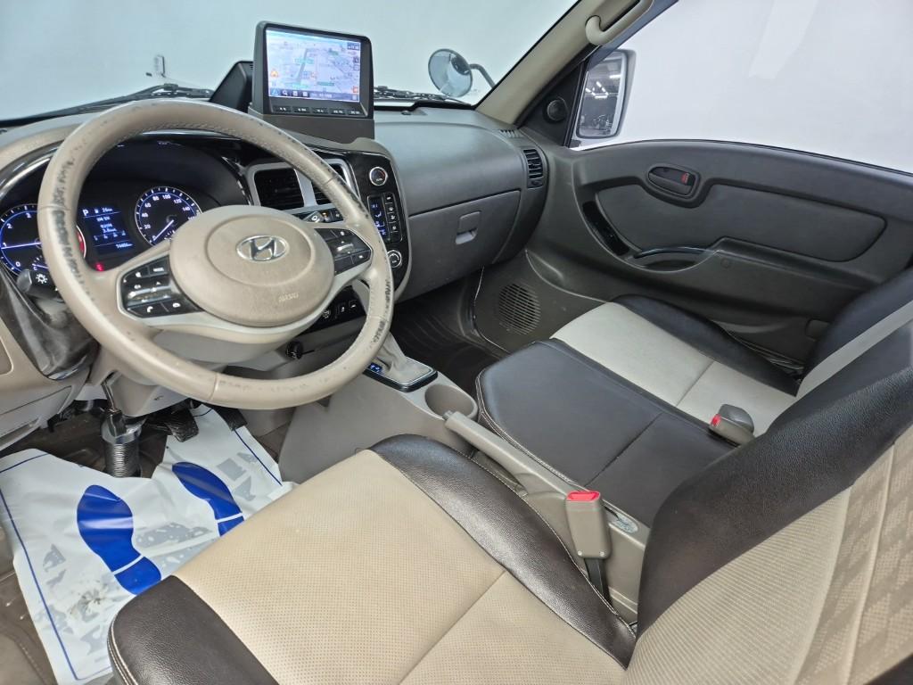 Hyundai Porter II Super Cab Fixed Floor Long Wheelbase Super Cab 7