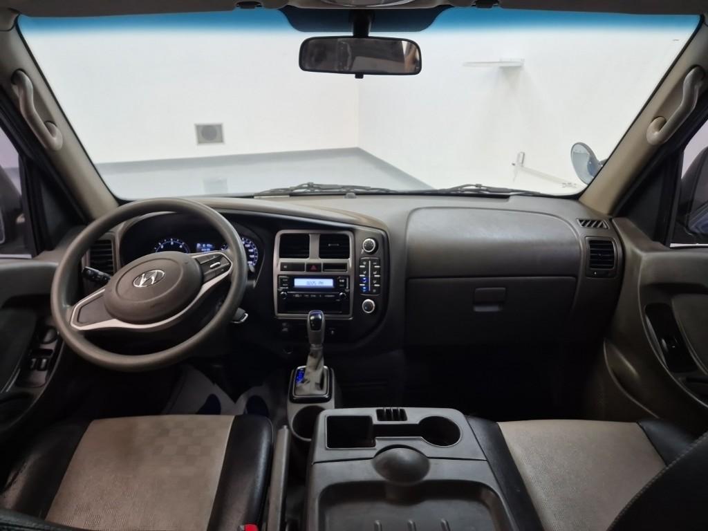 Hyundai Porter II Long Wheelbase Style Long Wheelbase Double Cab 7