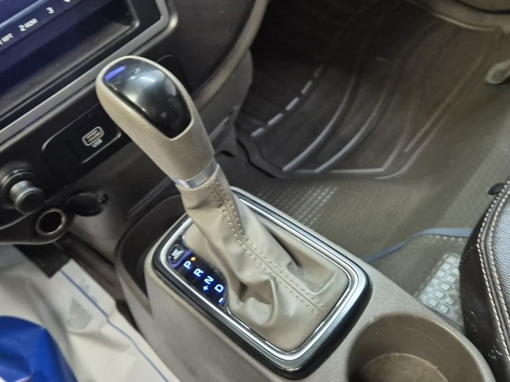 Hyundai Porter II Long Wheelbase Style Long Wheelbase Double Cab 8