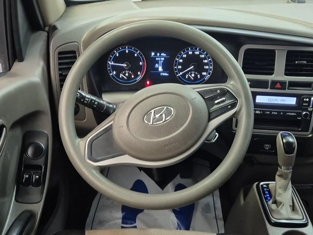 Hyundai Porter II Long Wheelbase Style Long Wheelbase Double Cab 9