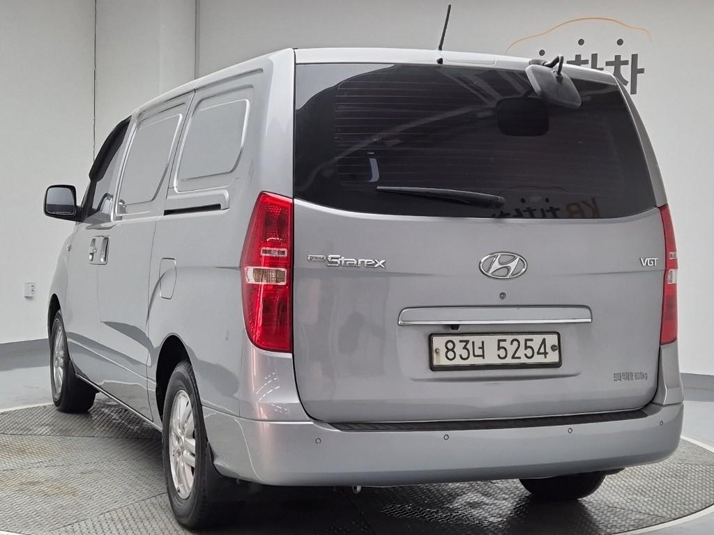 Hyundai Starex Grand Smart 2.5 VGT/ WGT 3 Van 3