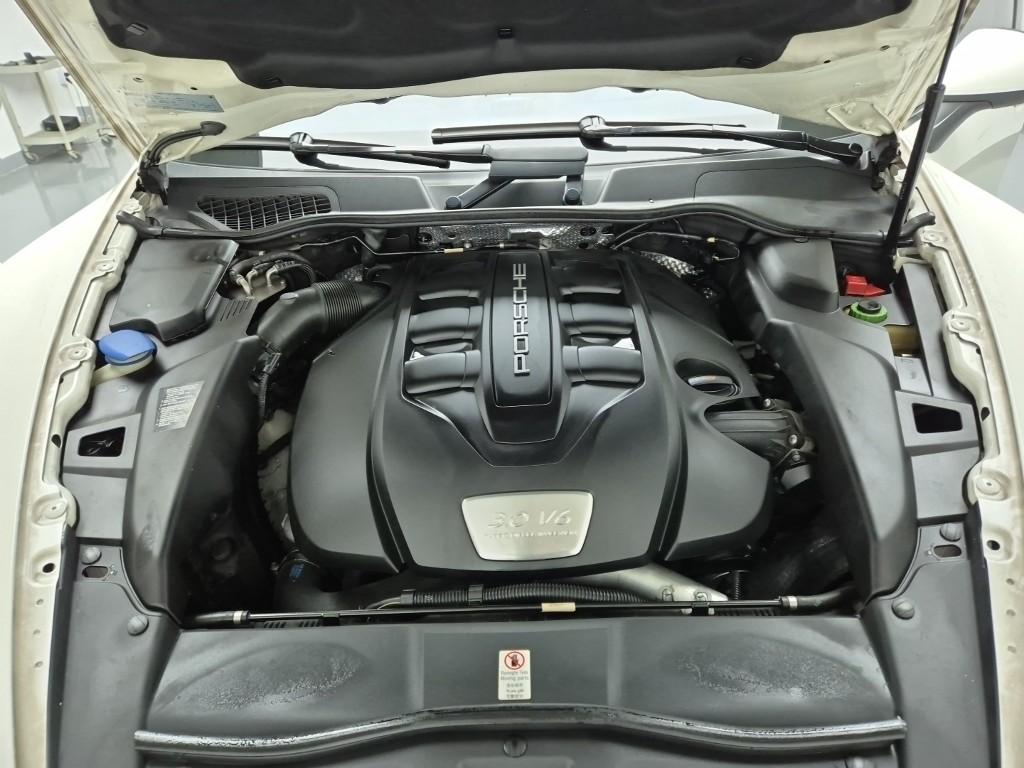 PORSCHE Cayenne (2nd Generation) Diesel 3.0