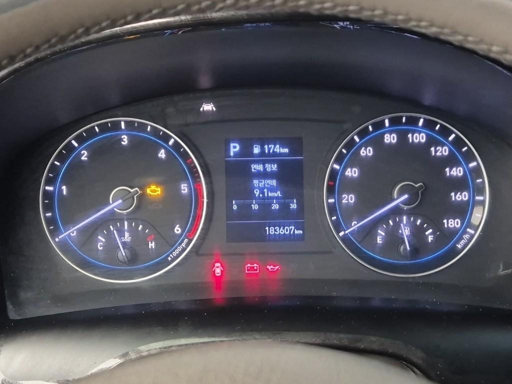 Hyundai Porter II Long Wheelbase Premium Long Wheelbase Double Cab 6