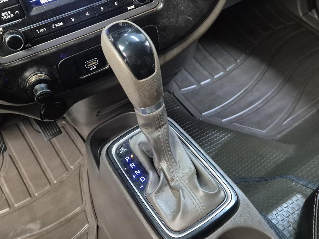 Hyundai Porter II Long Wheelbase Premium Long Wheelbase Double Cab 8