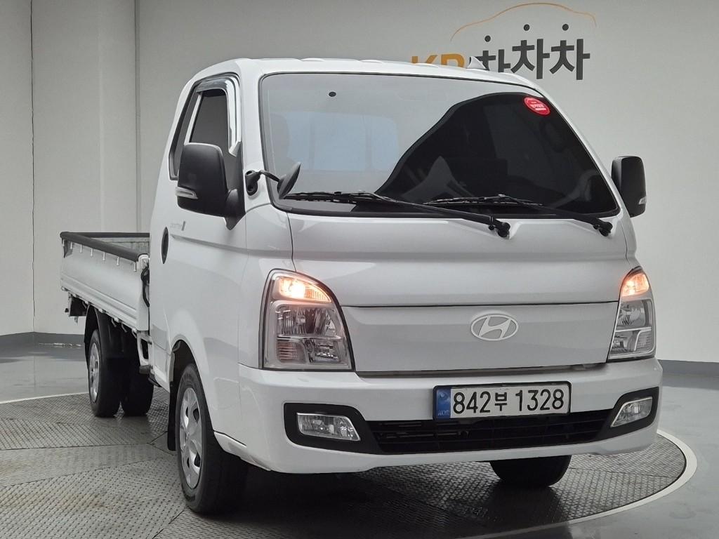 Hyundai Porter II Long Wheelbase Modern LPG 2.5 Turbo Long Wheelbase Super Cab 5