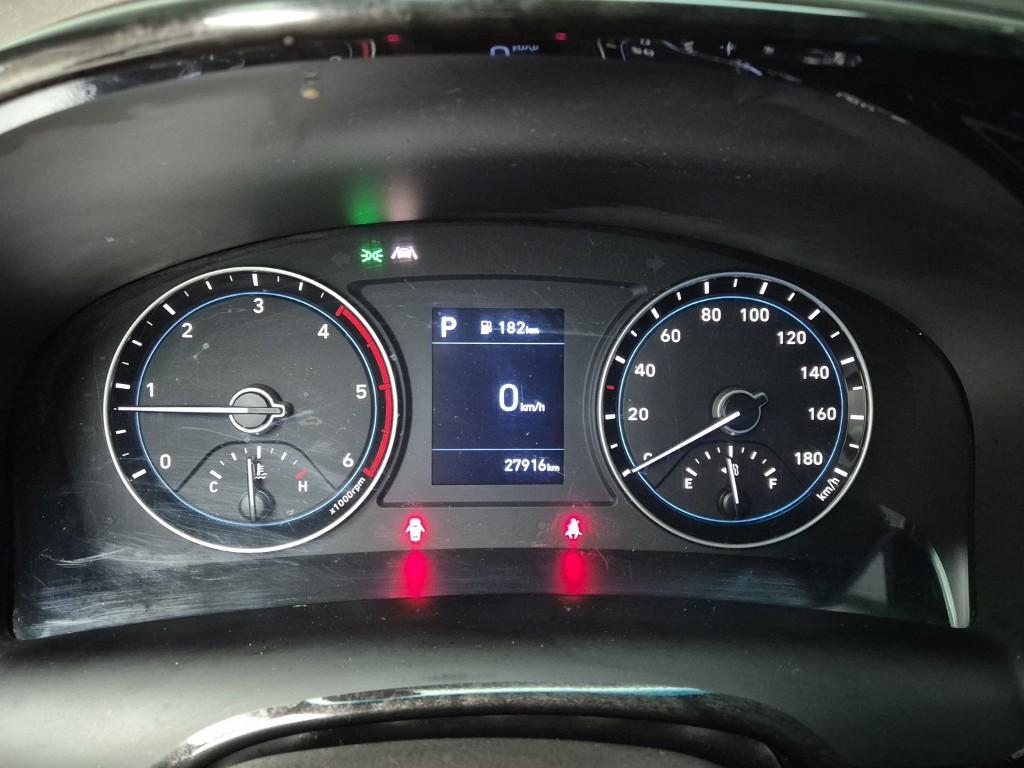 Hyundai Porter II Long Wheelbase Modern LPG 2.5 Turbo Long Wheelbase Super Cab 6