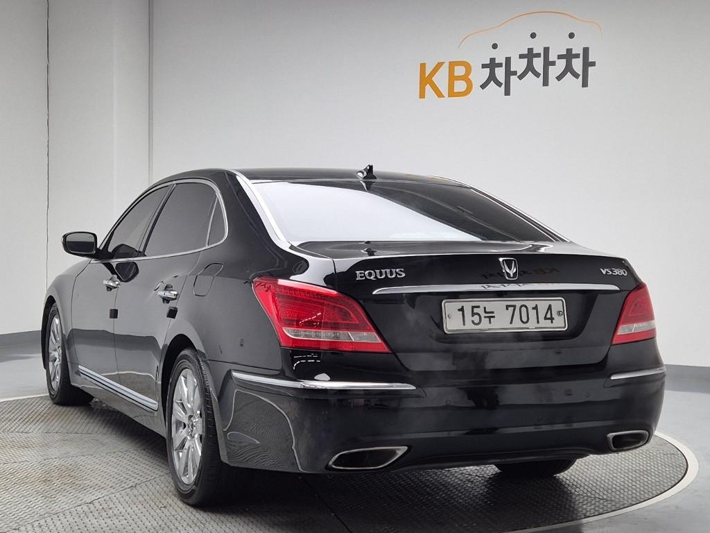 HYUNDAI Ecuus (New Model) VS380