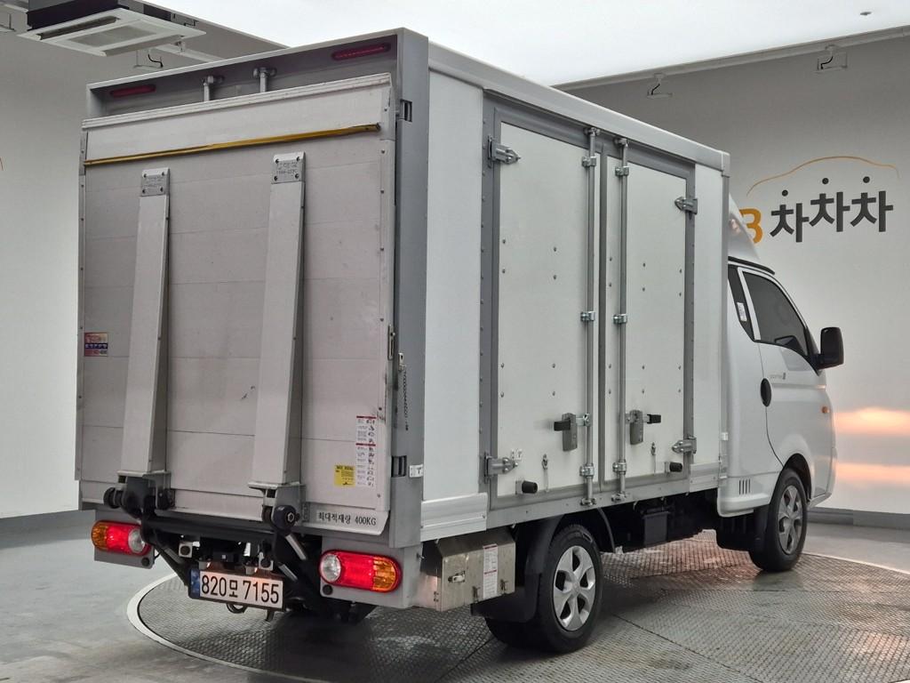 Hyundai Porter II Long Wheelbase Smart LPG 2.5 Turbo Long Wheelbase Super Cab 4