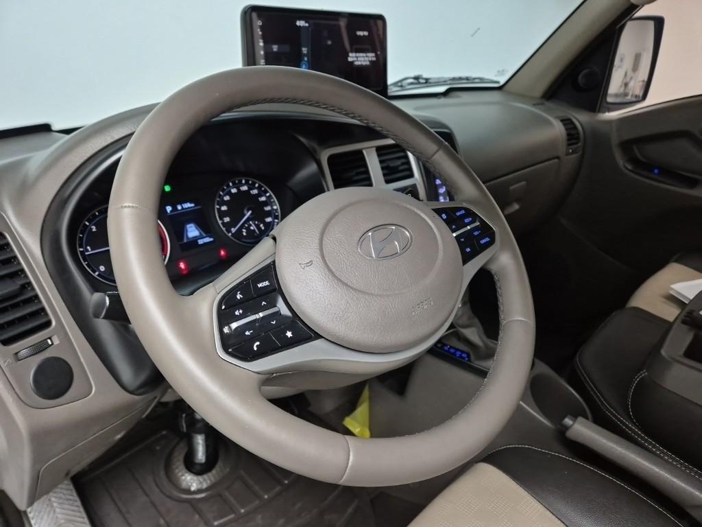 Hyundai Porter II Long Wheelbase Smart LPG 2.5 Turbo Long Wheelbase Super Cab 9