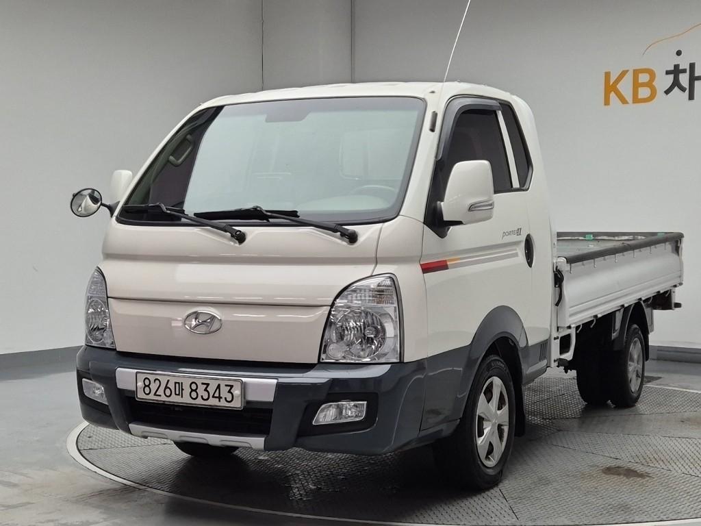 Hyundai Porter II Long Wheelbase Premium Long Wheelbase Super Cab 2
