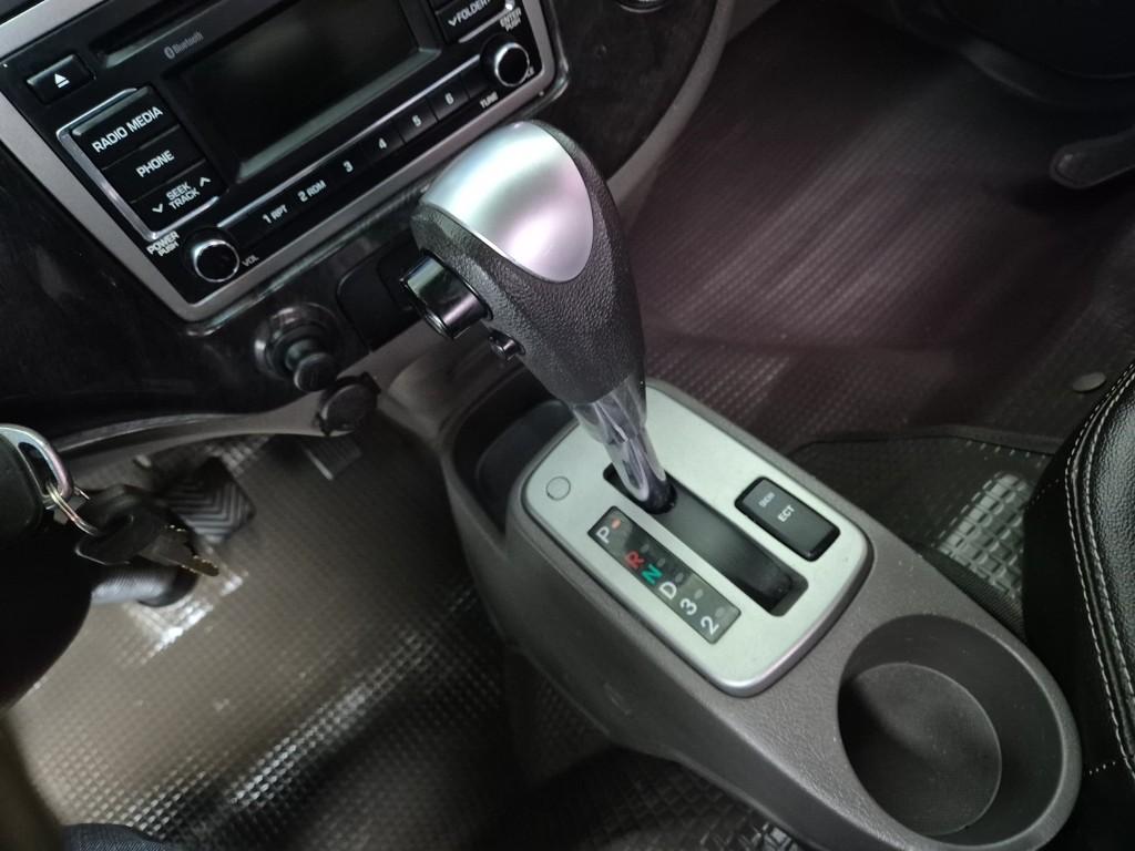 Hyundai Porter II Long Wheelbase Premium Long Wheelbase Super Cab 8