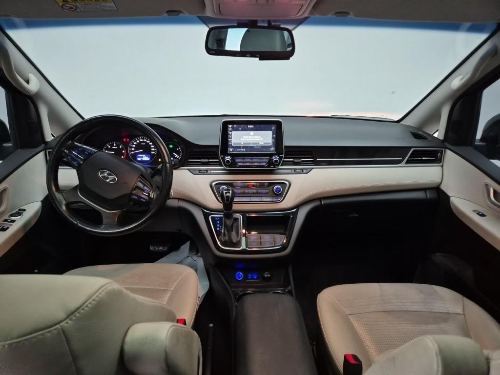 Hyundai Starex Grand Dual Sunroof 2.5 Diesel Limousine 4WD Dual Sunroof 8