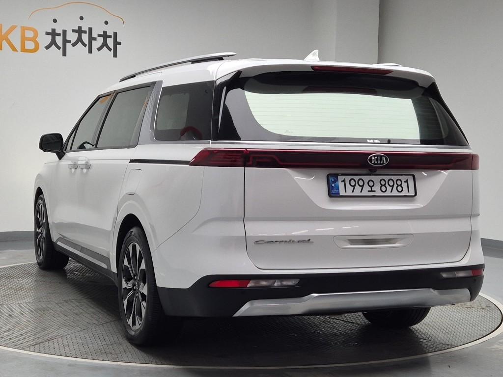 Kia Carnival 2021 photo 2