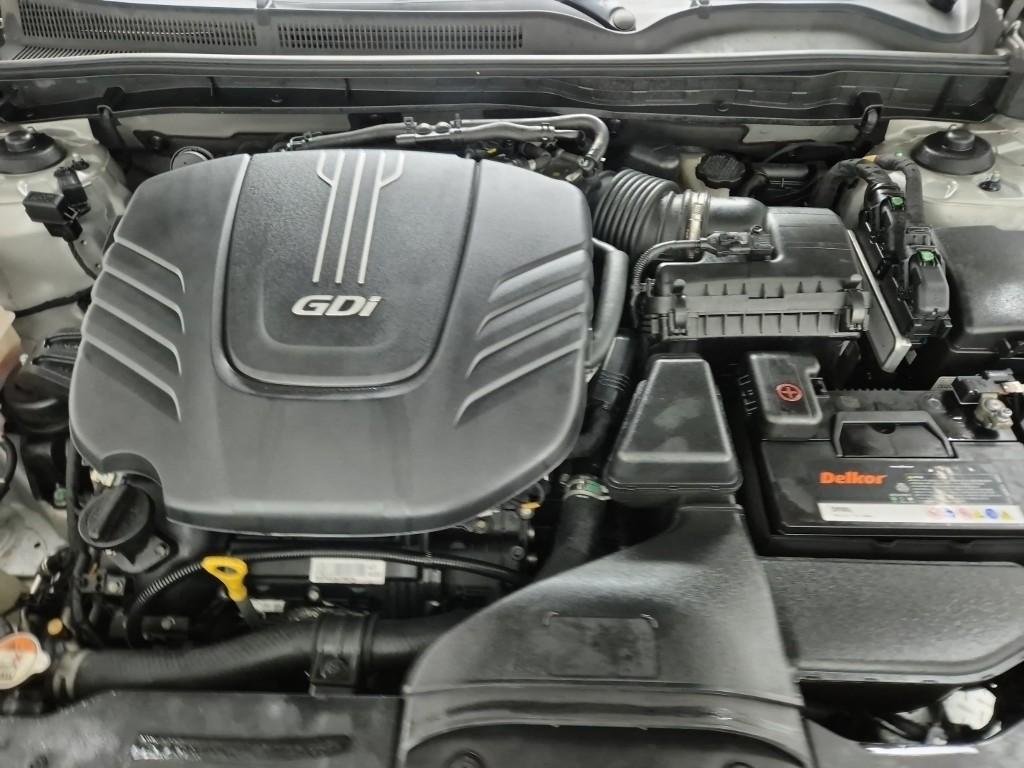 HYUNDAI Aslan G330