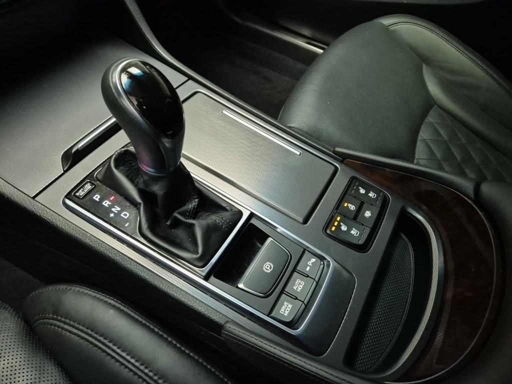 HYUNDAI Aslan G330