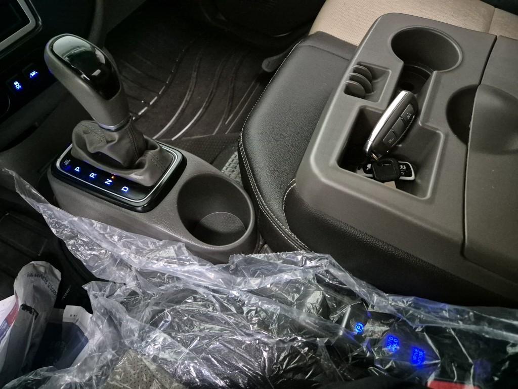 Hyundai Porter II Electric Low Fixed Floor Long Wheelbase Super Cab 8