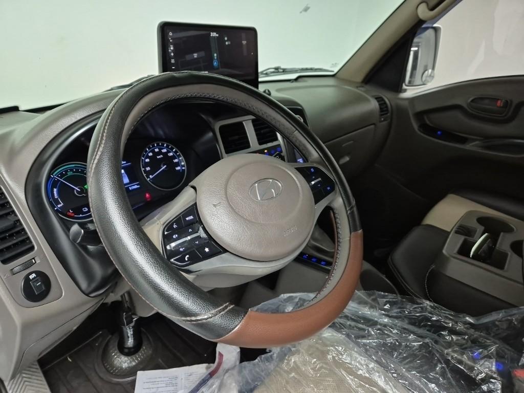 Hyundai Porter II Electric Low Fixed Floor Long Wheelbase Super Cab 9