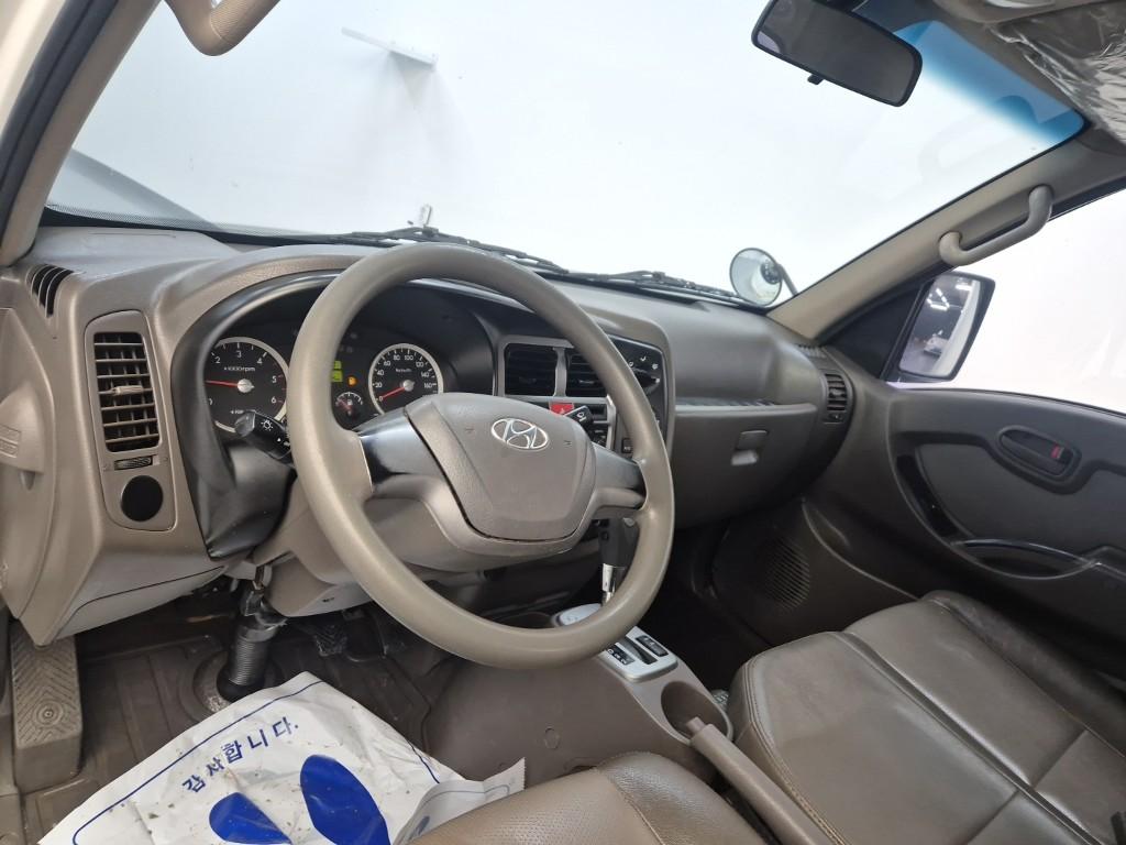 Hyundai Porter II Long Wheelbase Super Long Wheelbase Super Cab 7