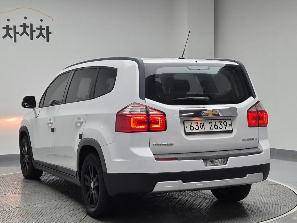 Chevrolet Orlando 2015 photo 2