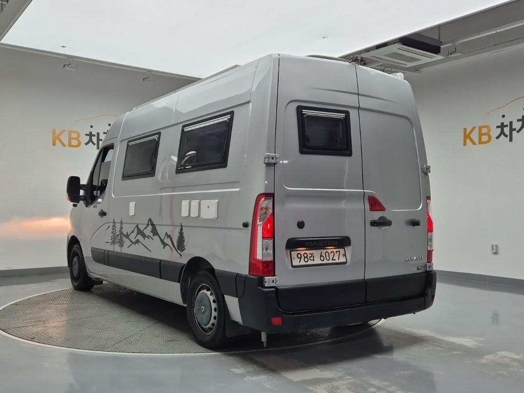 RENAULT(SAMSUNG) New Master Van