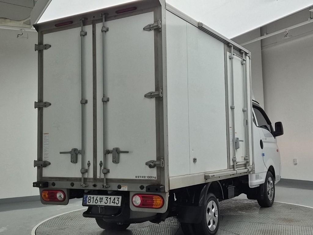 Hyundai Porter II Long Wheelbase Smart LPG Long Wheelbase Super Cab 4