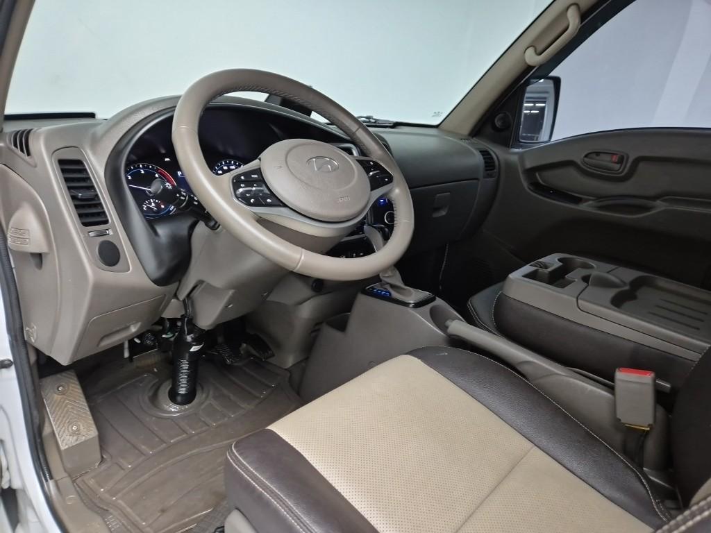 Hyundai Porter II Long Wheelbase Smart LPG Long Wheelbase Super Cab 7