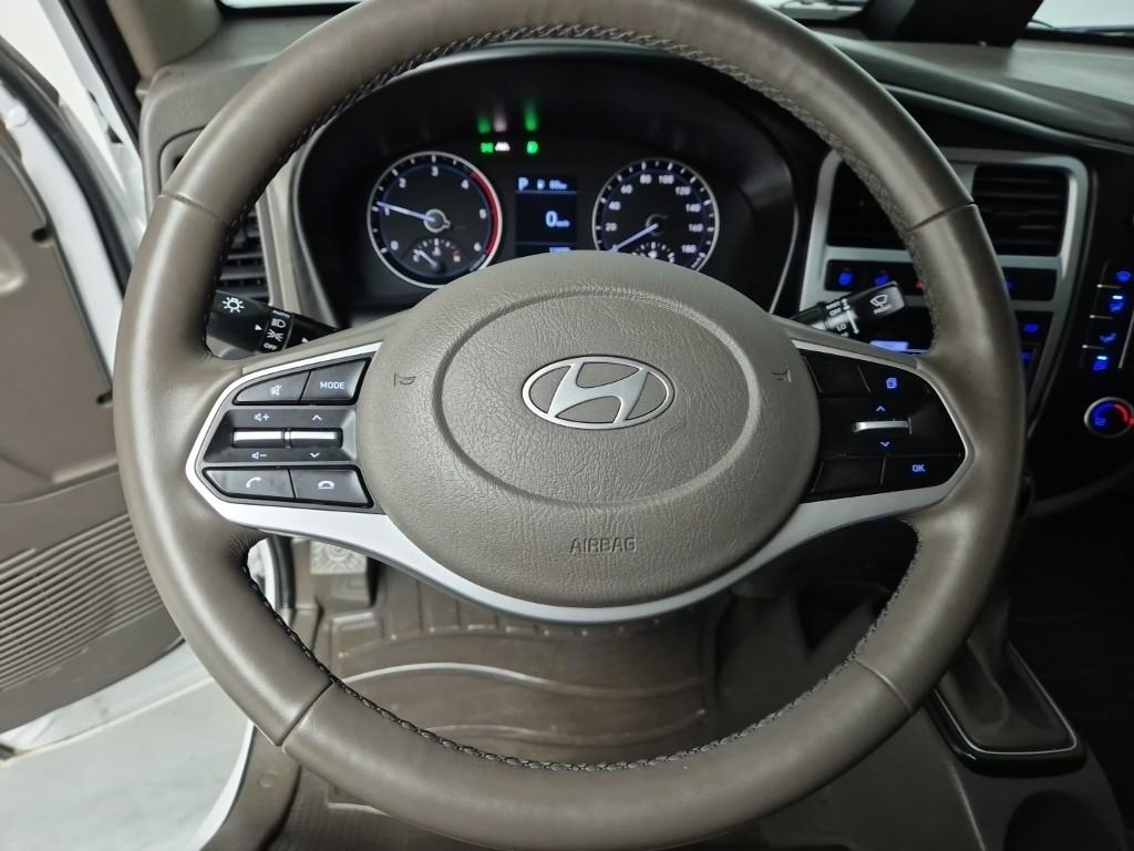 Hyundai Porter II Long Wheelbase Smart LPG Long Wheelbase Super Cab 9