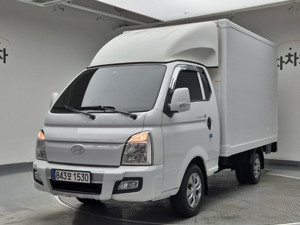 Hyundai Porter II Long Wheelbase Premium LPG 2.5 Turbo Long Wheelbase Super Cab 2