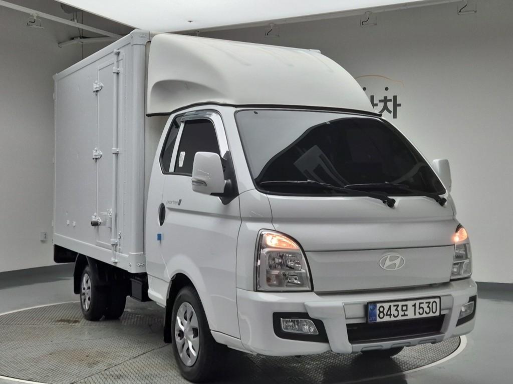 Hyundai Porter II Long Wheelbase Premium LPG 2.5 Turbo Long Wheelbase Super Cab 5